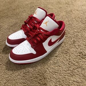 Jordan 1 Cardinal Red